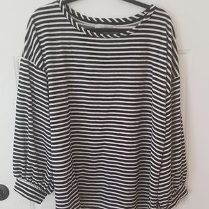 🌲Loft velour striped shirt